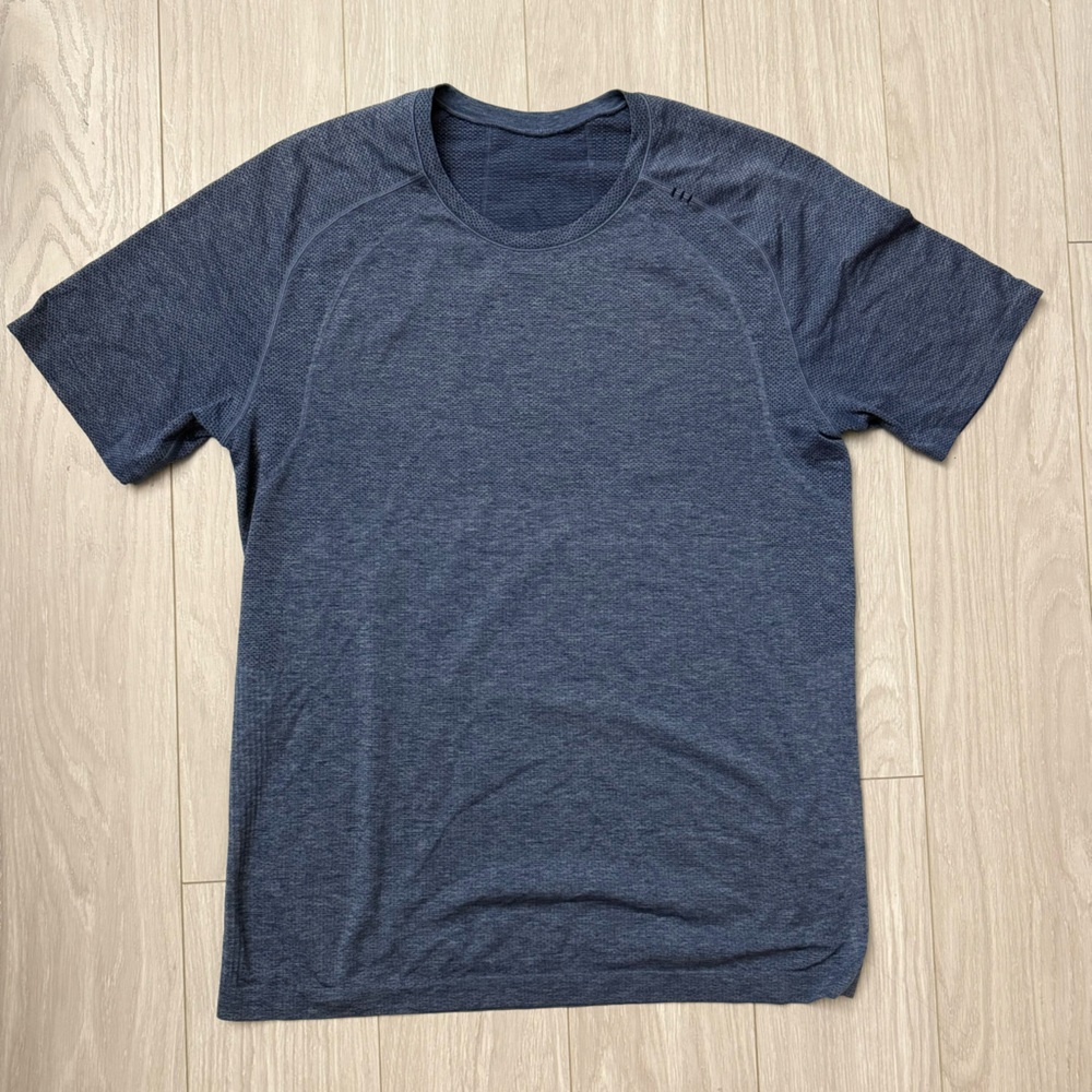lululemon athletica Blue Short Sleeve Tee